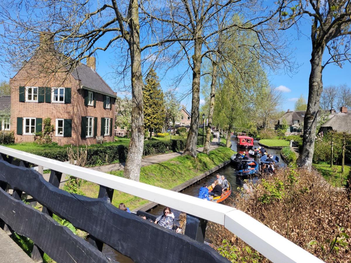 B&B Villa Giethoorn - Canalview, Privacy & Parking Zewnętrze zdjęcie